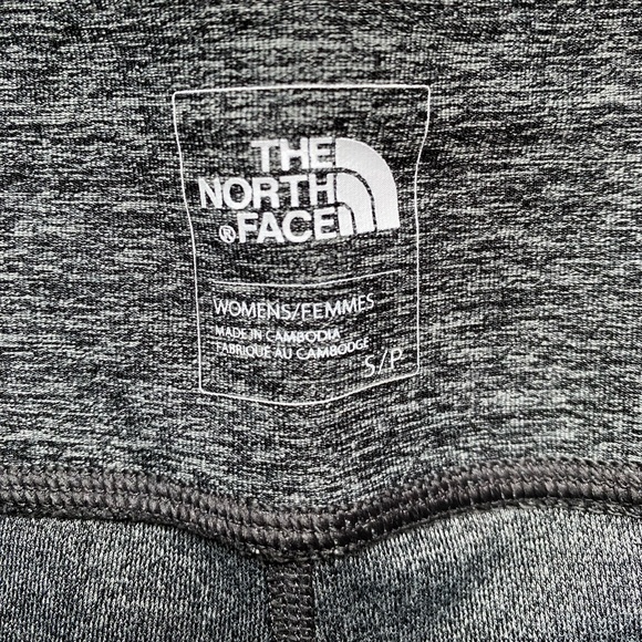 LIKE NEW • North Face 3/4 Length Pants - Picture 3 of 3